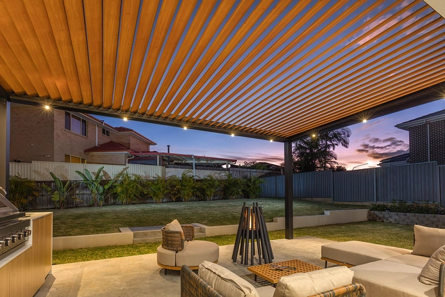 Custom Aluminium Louvres: How to Choose the Perfect Style, Size & Finish for Your Home Horizontal louvres