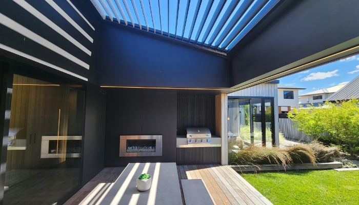 Motorised Opening Louvre Roof