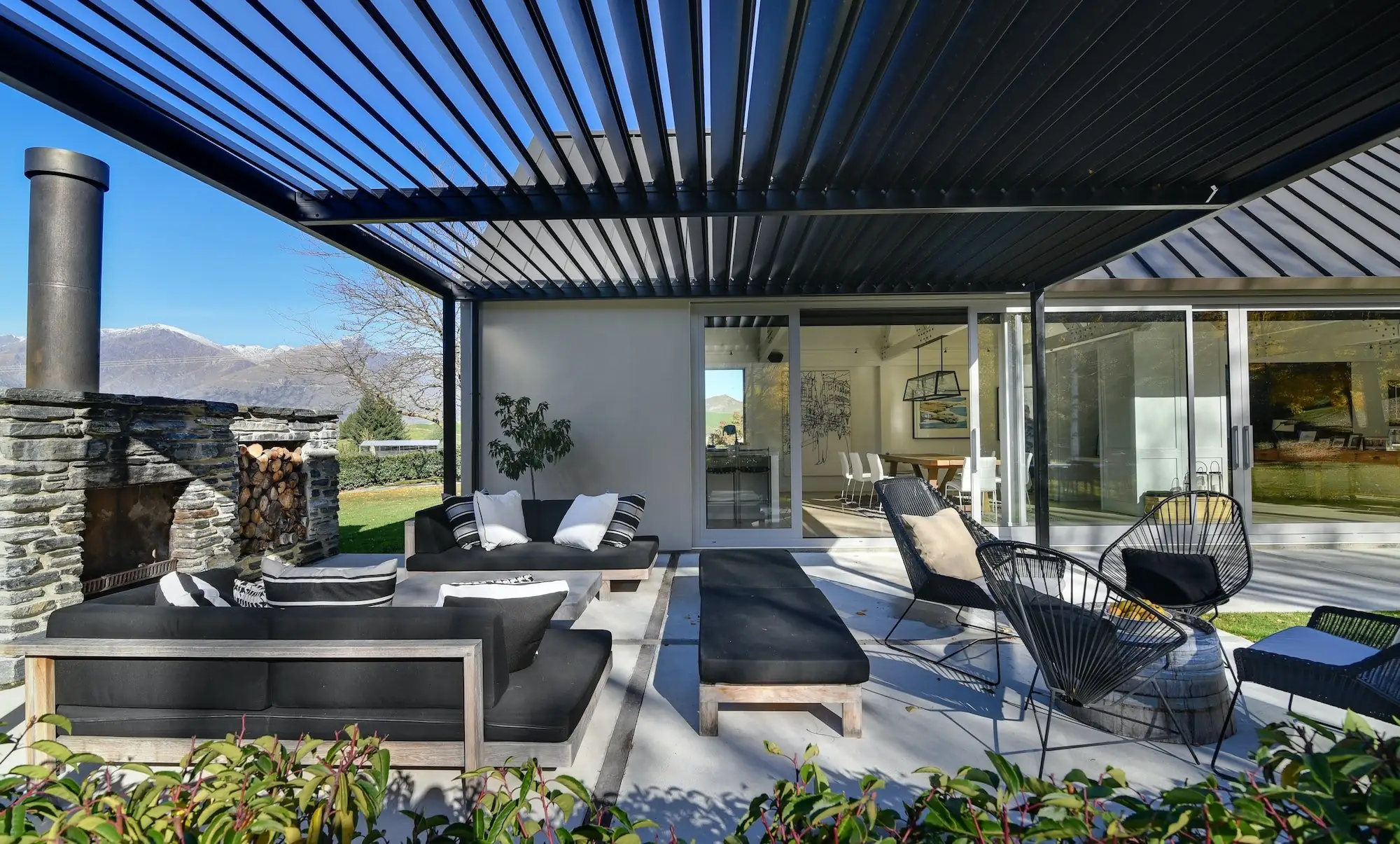 Rectilinear Profile Louvre (RL200)